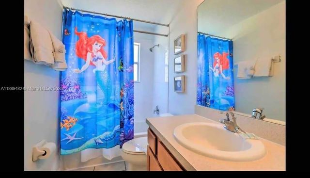 8520 SUNRISE KEY DR, Kissimmee, FL 34747