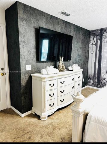 8520 SUNRISE KEY DR, Kissimmee, FL 34747