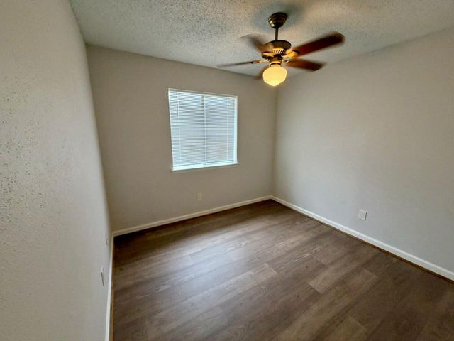 10503 Swan Glen Drive, Houston, TX 77099