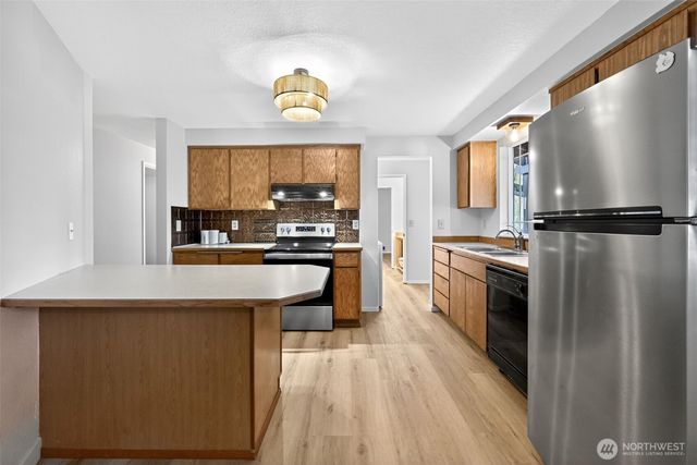 328 101st Ave Se, Lake Stevens, WA 98258