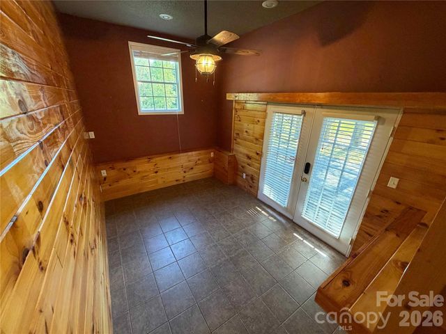 2076 S Fork Drive, Morganton, NC 28655