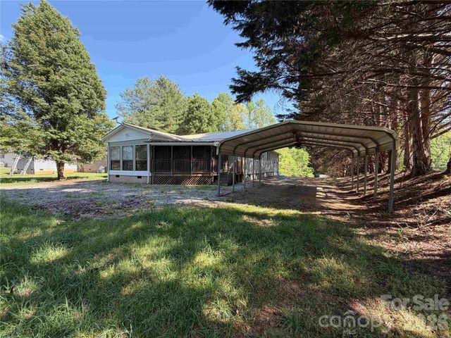 2076 S Fork Drive, Morganton, NC 28655