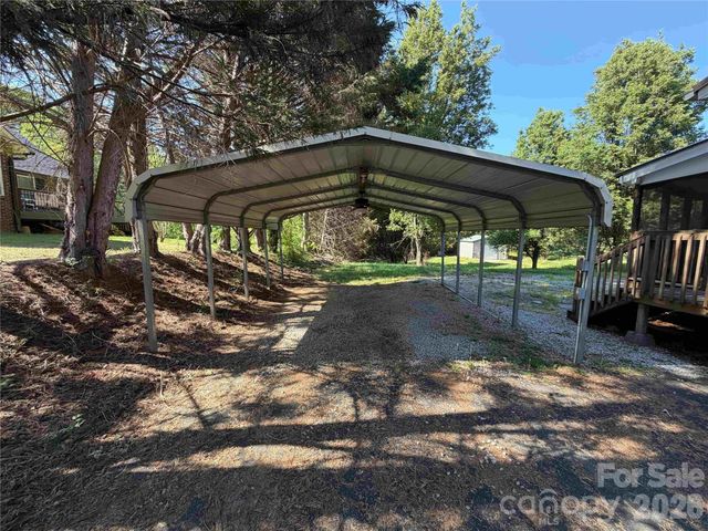 2076 S Fork Drive, Morganton, NC 28655