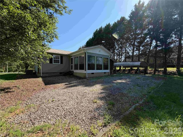 2076 S Fork Drive, Morganton, NC 28655