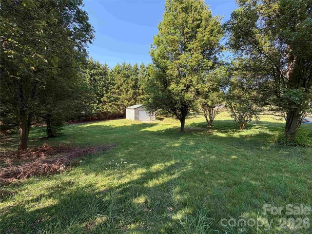 2076 S Fork Drive, Morganton, NC 28655