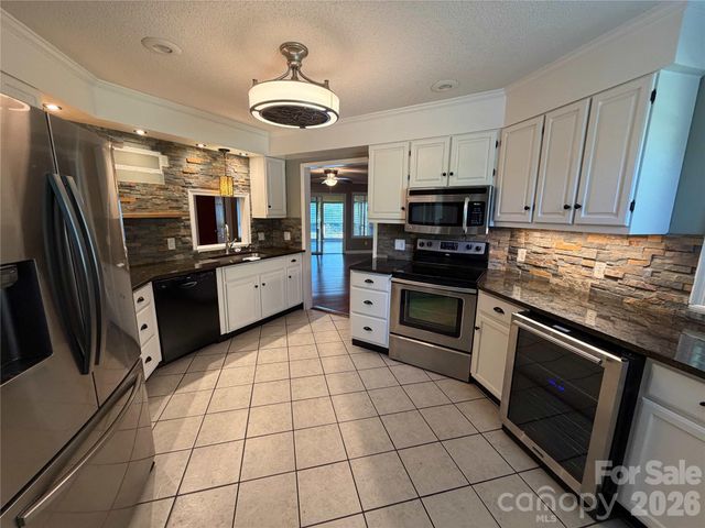 2076 S Fork Drive, Morganton, NC 28655
