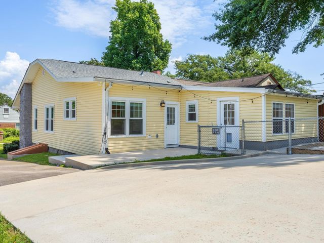 4004 Albemarle Avenue, Chattanooga, TN 37411