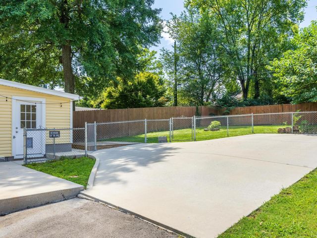 4004 Albemarle Avenue, Chattanooga, TN 37411