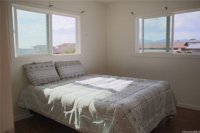 1638 Makamua Street, Pearl City, HI 96782