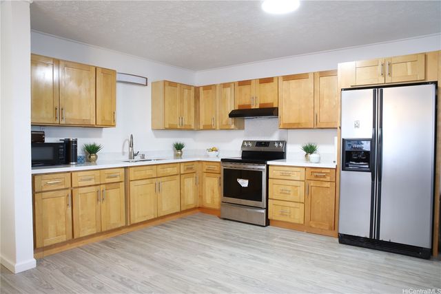 1638 Makamua Street, Pearl City, HI 96782