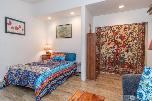 1533 Hill Street, Port Townsend, WA 98368