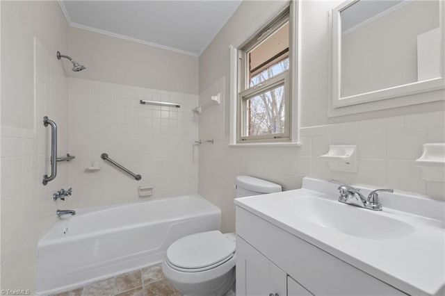 2311 Four Seasons Boulevard, Greensboro, NC 27407