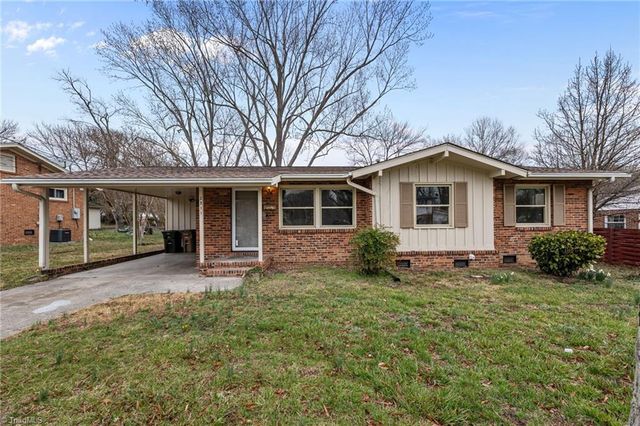 2311 Four Seasons Boulevard, Greensboro, NC 27407