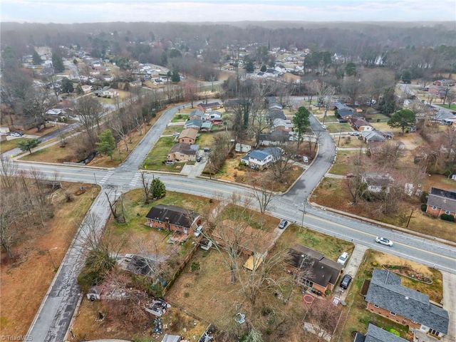 2311 Four Seasons Boulevard, Greensboro, NC 27407