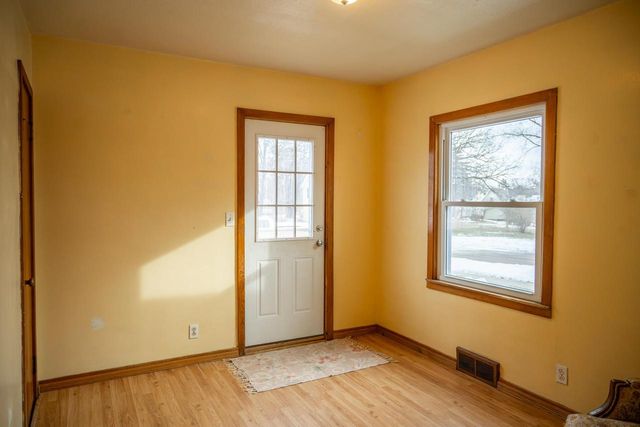 202 W 5th Street, Necedah, WI 54646