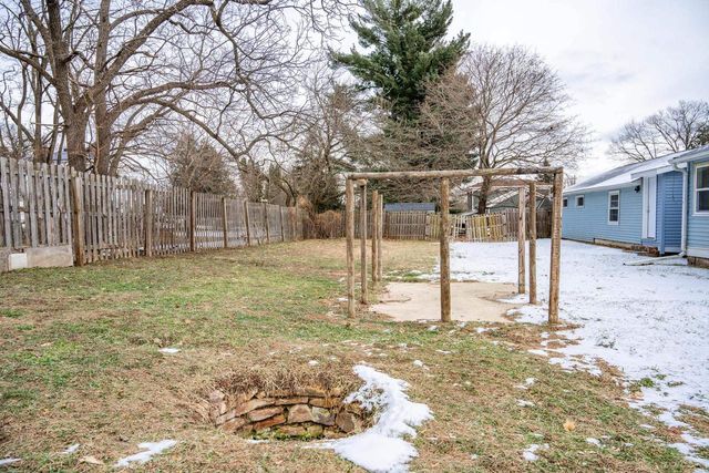 202 W 5th Street, Necedah, WI 54646