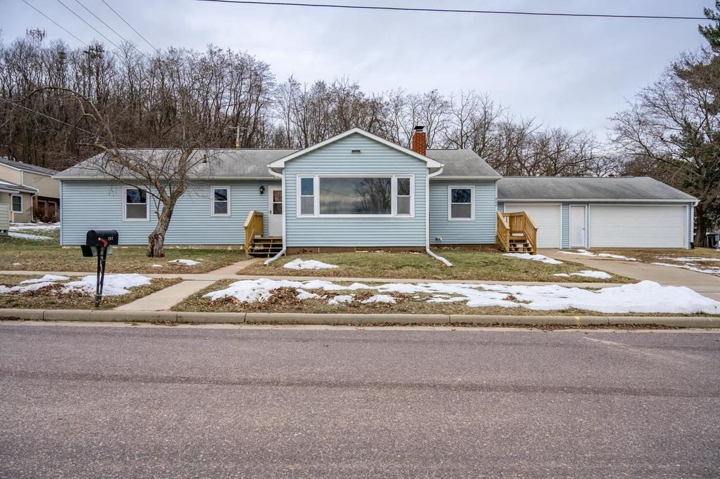 202 W 5th Street, Necedah, WI 54646