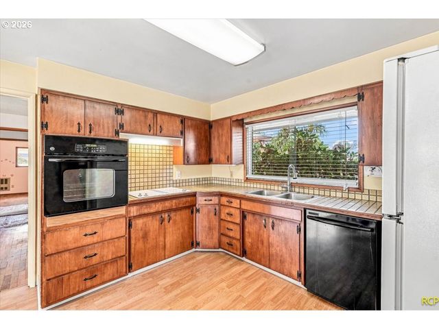 204 Nw 69TH St, Vancouver, WA 98665