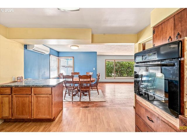 204 Nw 69TH St, Vancouver, WA 98665