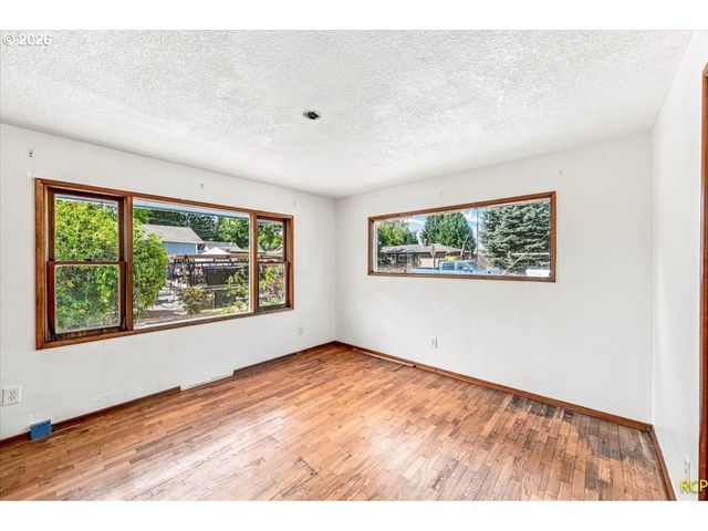 204 Nw 69TH St, Vancouver, WA 98665