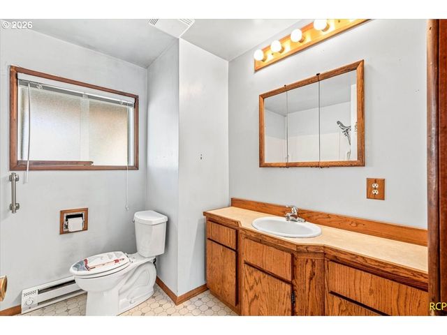 204 Nw 69TH St, Vancouver, WA 98665