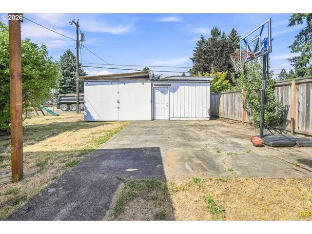 204 Nw 69TH St, Vancouver, WA 98665