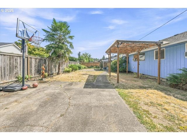 204 Nw 69TH St, Vancouver, WA 98665