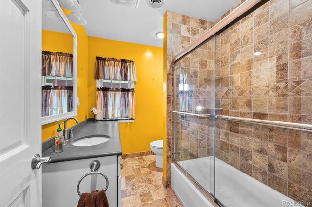 436 Girard Avenue, Royal Oak, MI 48073