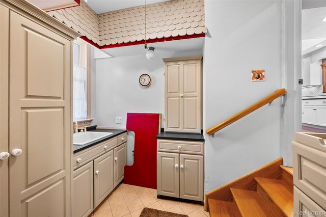 436 Girard Avenue, Royal Oak, MI 48073