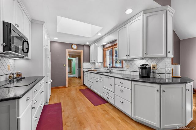 436 Girard Avenue, Royal Oak, MI 48073