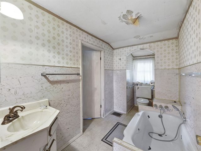 742 Paluster Street, Cadillac, MI 49601