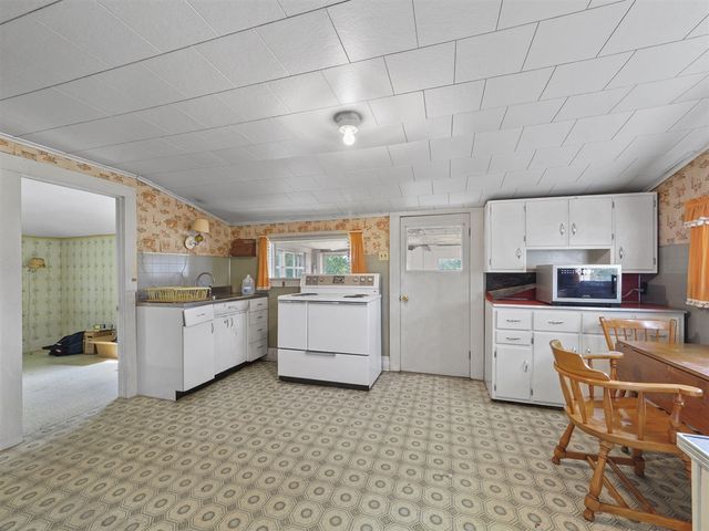 742 Paluster Street, Cadillac, MI 49601