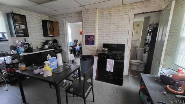 18 Clifford Street, Buffalo, NY 14210