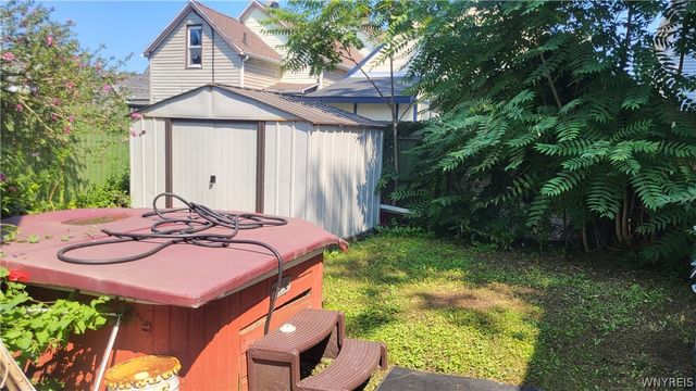 18 Clifford Street, Buffalo, NY 14210