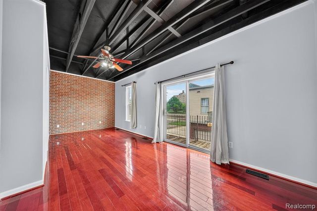 22 Pallister Street, Detroit, MI 48202