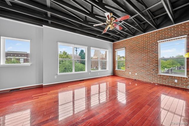 22 Pallister Street, Detroit, MI 48202