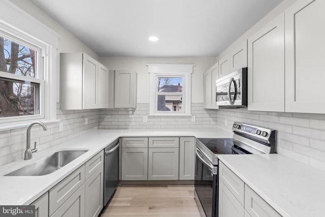 516 HUNTINGTON AVE, Glendora, NJ 08029