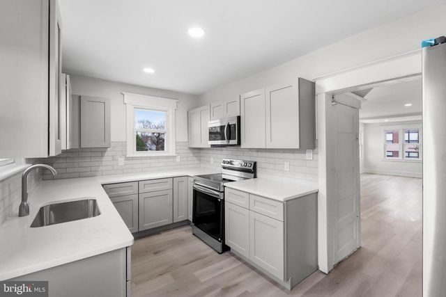 516 HUNTINGTON AVE, Glendora, NJ 08029