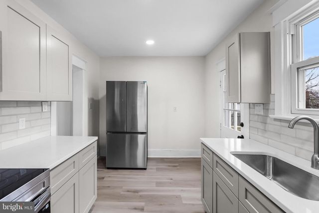 516 HUNTINGTON AVE, Glendora, NJ 08029