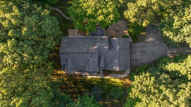 6039 Back Forty Drive, Belmont, MI 49306