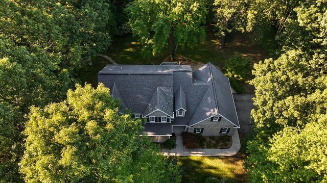 6039 Back Forty Drive, Belmont, MI 49306