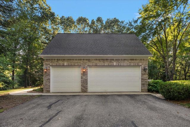 6039 Back Forty Drive, Belmont, MI 49306