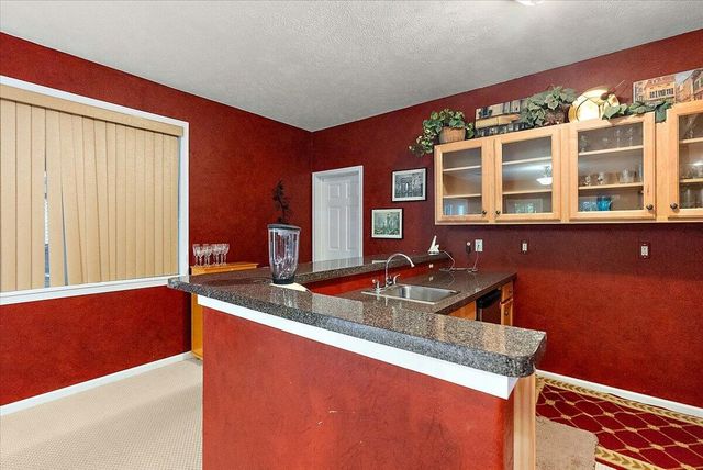 6039 Back Forty Drive, Belmont, MI 49306