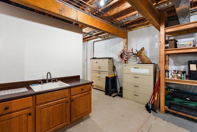 6039 Back Forty Drive, Belmont, MI 49306