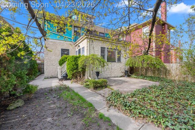 685 W Bethune Street, Detroit, MI 48202