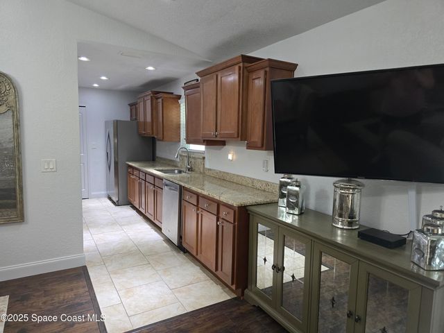 834 Pine Shadows Avenue, Rockledge, FL 32955