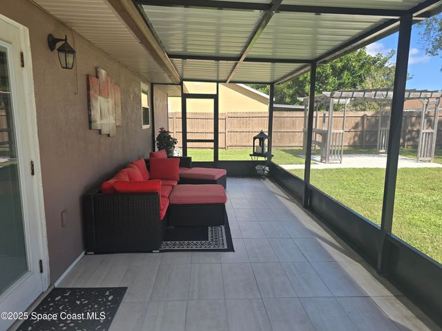 834 Pine Shadows Avenue, Rockledge, FL 32955