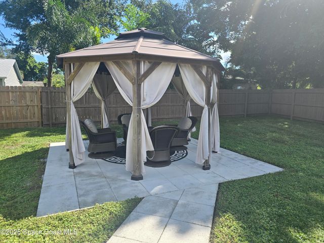 834 Pine Shadows Avenue, Rockledge, FL 32955