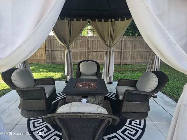 834 Pine Shadows Avenue, Rockledge, FL 32955