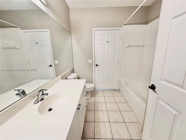 4700 SW 160th Ave 423, Miramar, FL 33027
